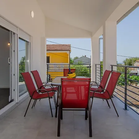 Apartment Alexandria Liznjan