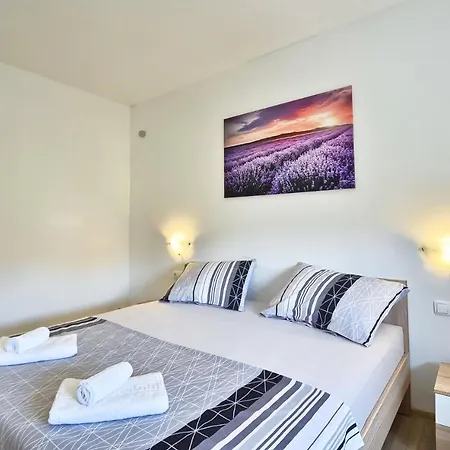 Alexandria Apartment Liznjan