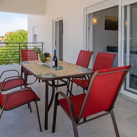 Alexandria Apartment Liznjan